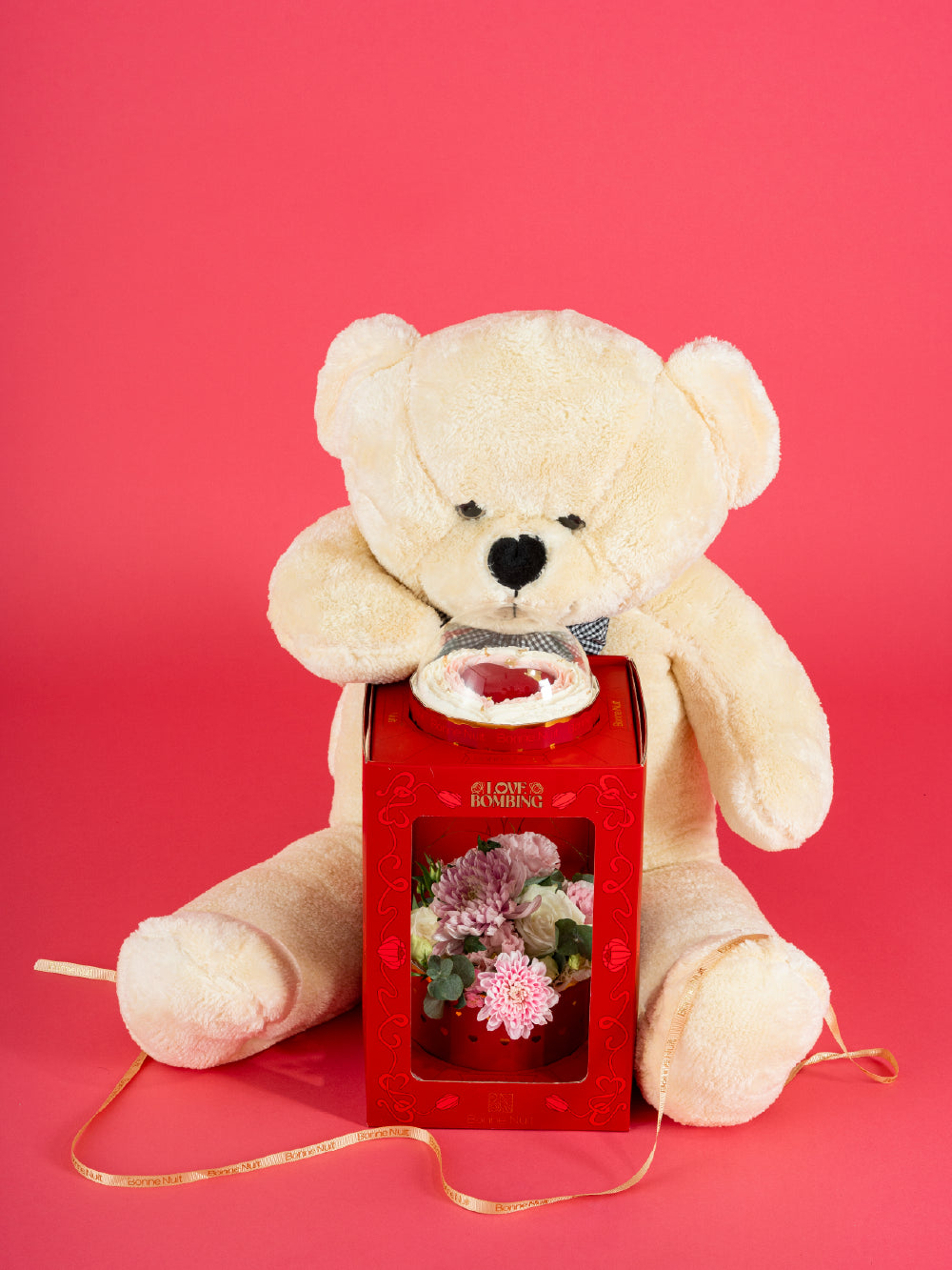 Love Bombing, Peluş Ayıcık