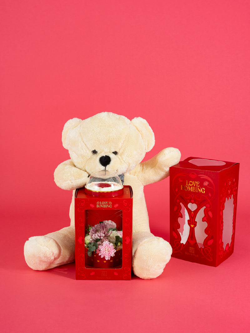 Love Bombing, Peluş Ayıcık